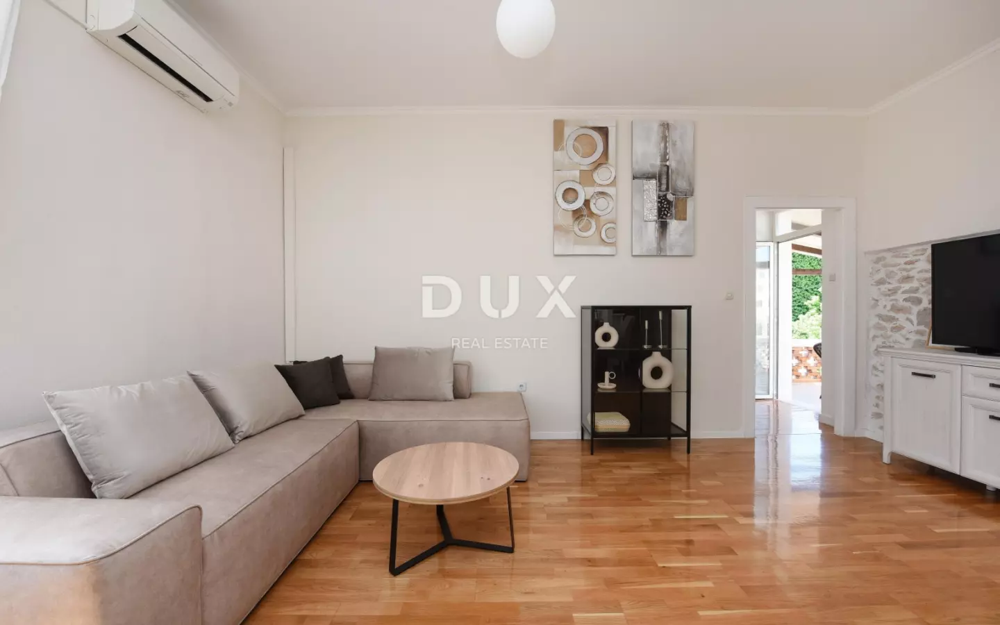 1-bedroom Apartment In Kolovare, Croatia (68 M²)