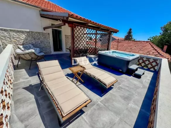 1-bedroom Apartment In Kolovare, Croatia (68 M²)
