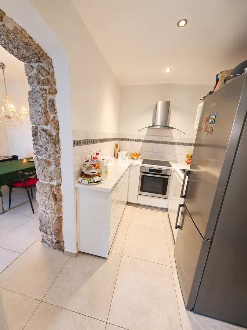 3-bedroom Apartment In Volosko, Croatia (87 M²)