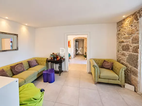3-bedroom Apartment In Volosko, Croatia (87 M²)