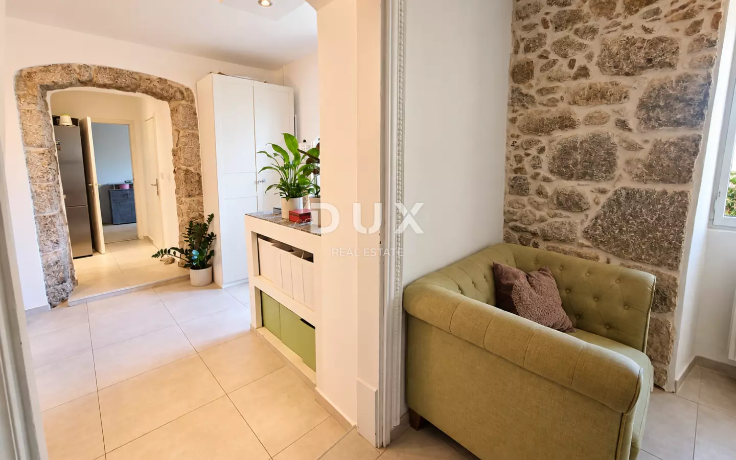 3-bedroom Apartment In Volosko, Croatia (87 M²)