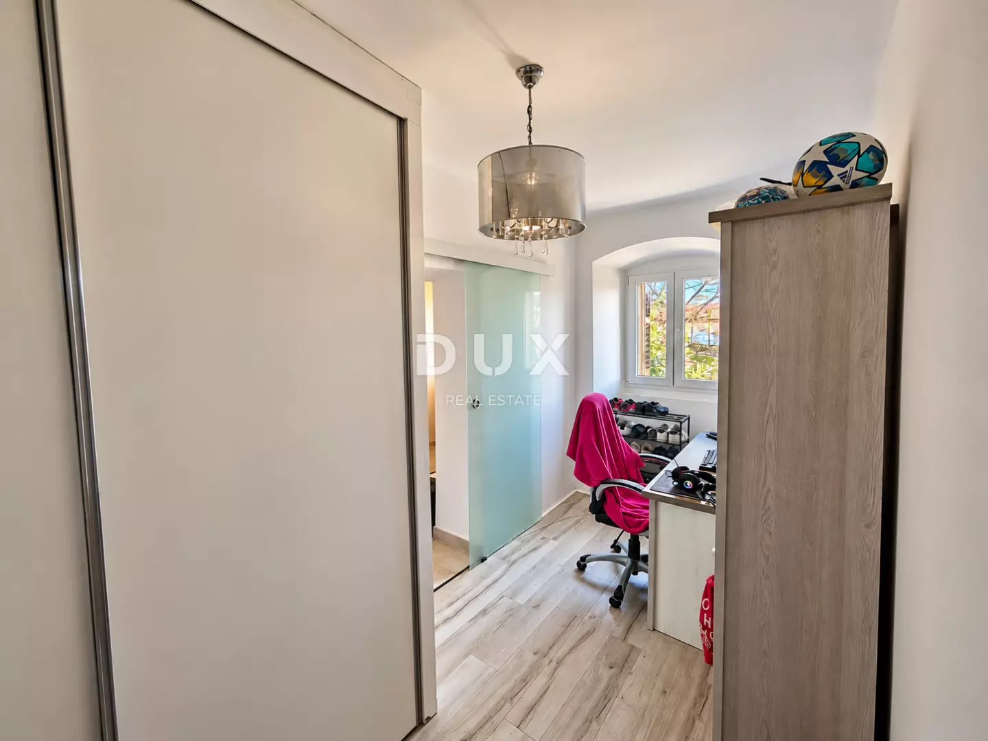 3-bedroom Apartment In Volosko, Croatia (87 M²)