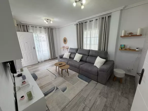 4-bedroom Town House In Orihuela Costa, Spain (120 M²)