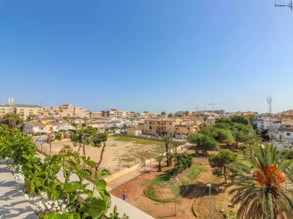 2-bedroom Penthouse In Torrevieja, Spain (85 M²)