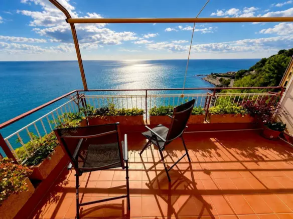 Seafront Apartment In Cervo With Panoramic Terrace And Shared Pool