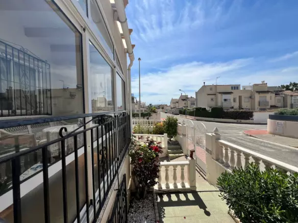 3-bedroom Quad House In Torrevieja, Spain (132 M²)
