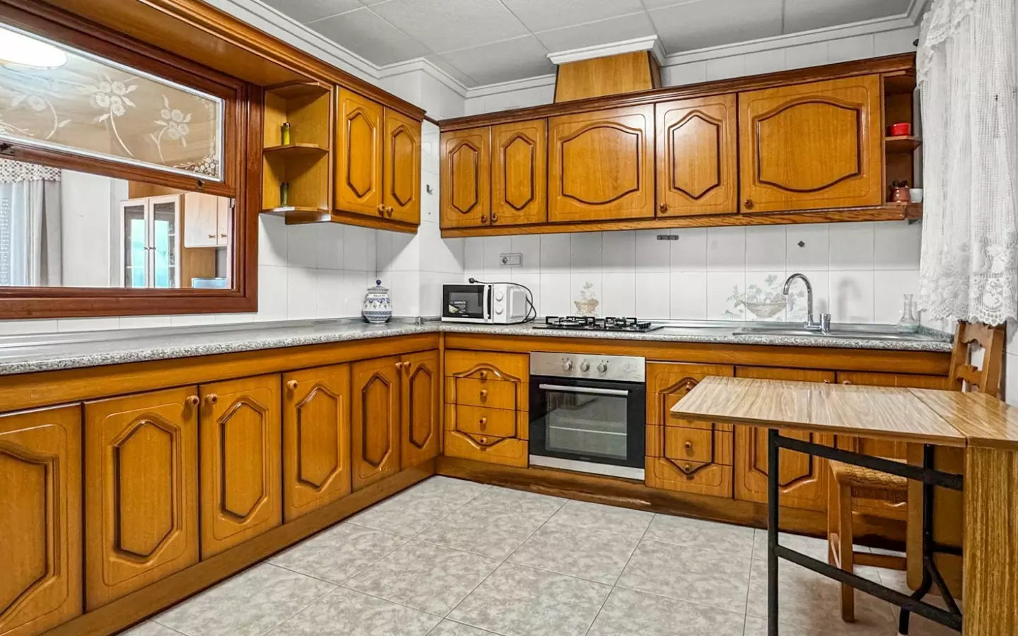 3-bedroom Apartment In Torrevieja, Spain (120 M²)