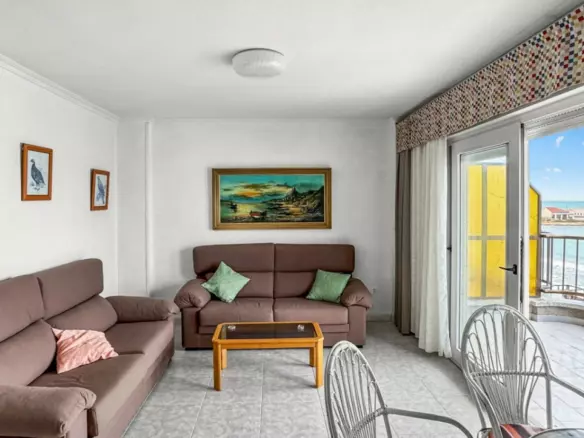 3-bedroom Apartment In Torrevieja, Spain (120 M²)