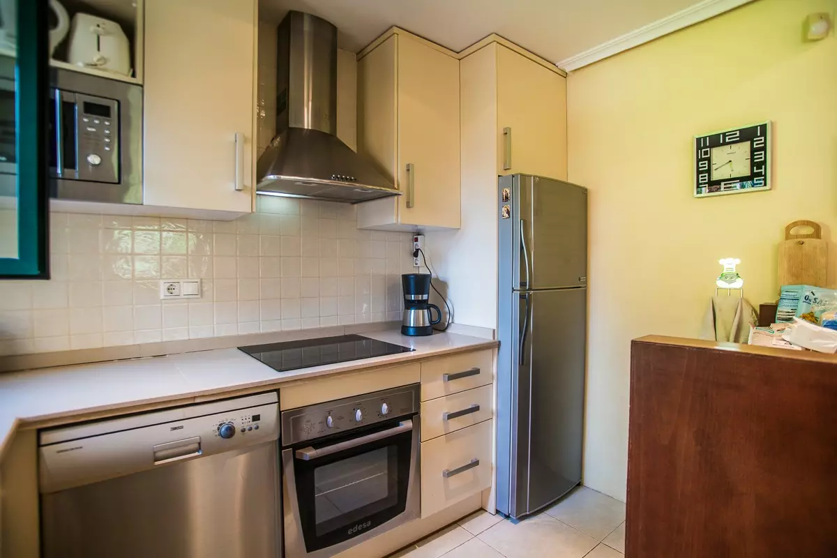 4-bedroom Villa In Torrevieja, Spain (135 M²)