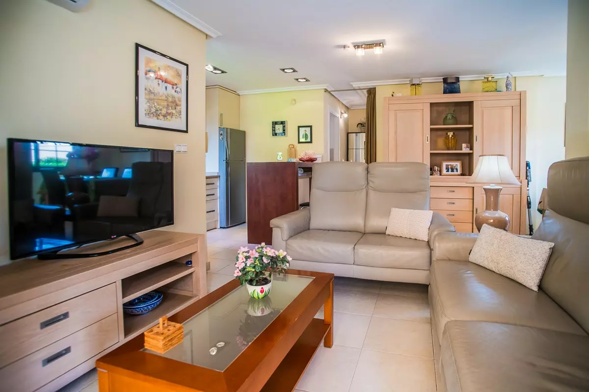 4-bedroom Villa In Torrevieja, Spain (135 M²)