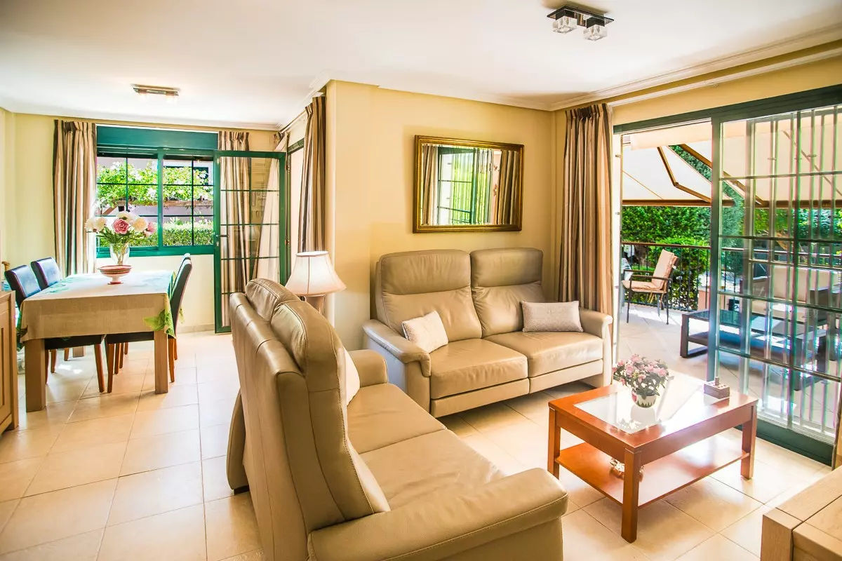 4-bedroom Villa In Torrevieja, Spain (135 M²)
