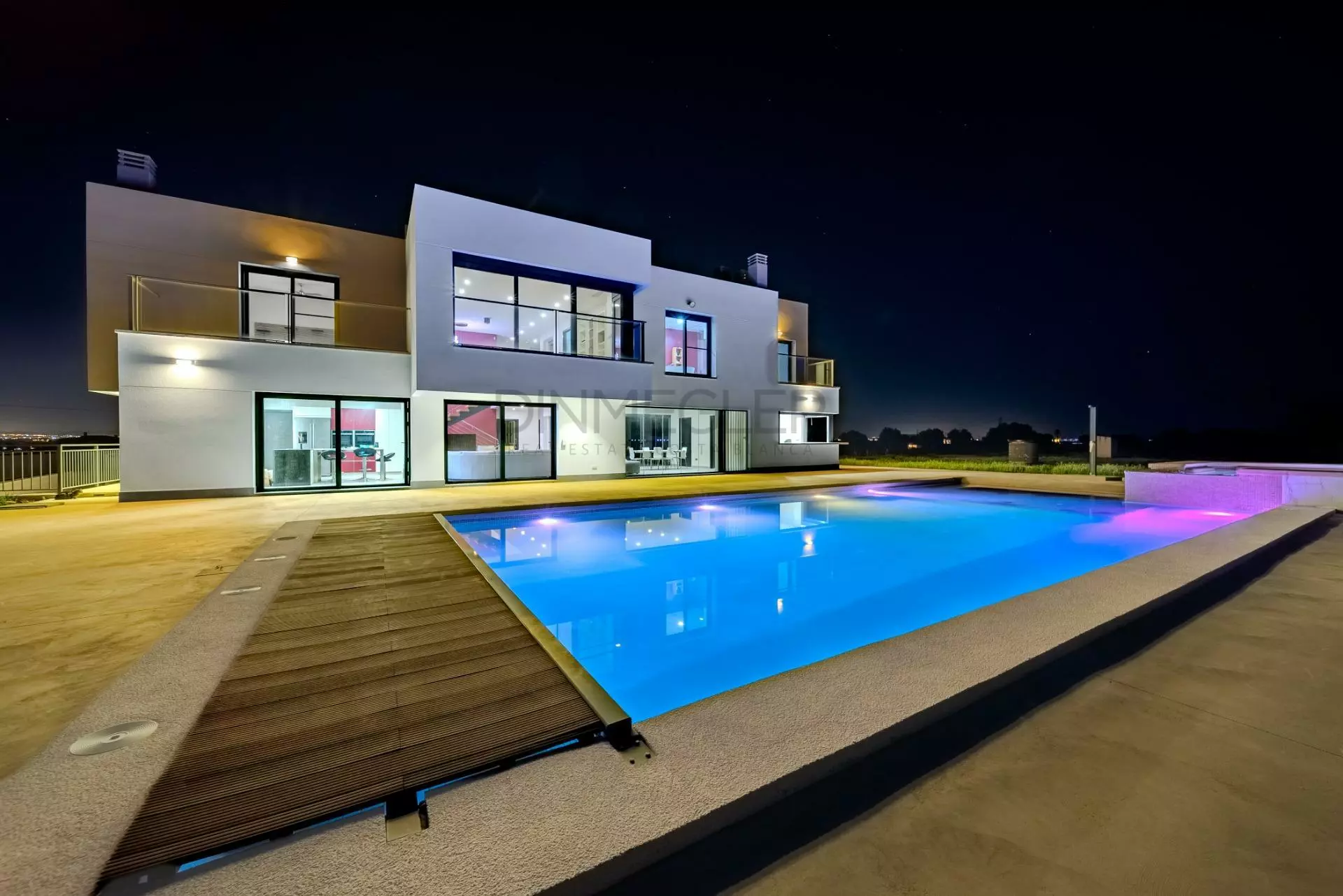 5-bedroom Villa In La Marina, Spain (506 M²)