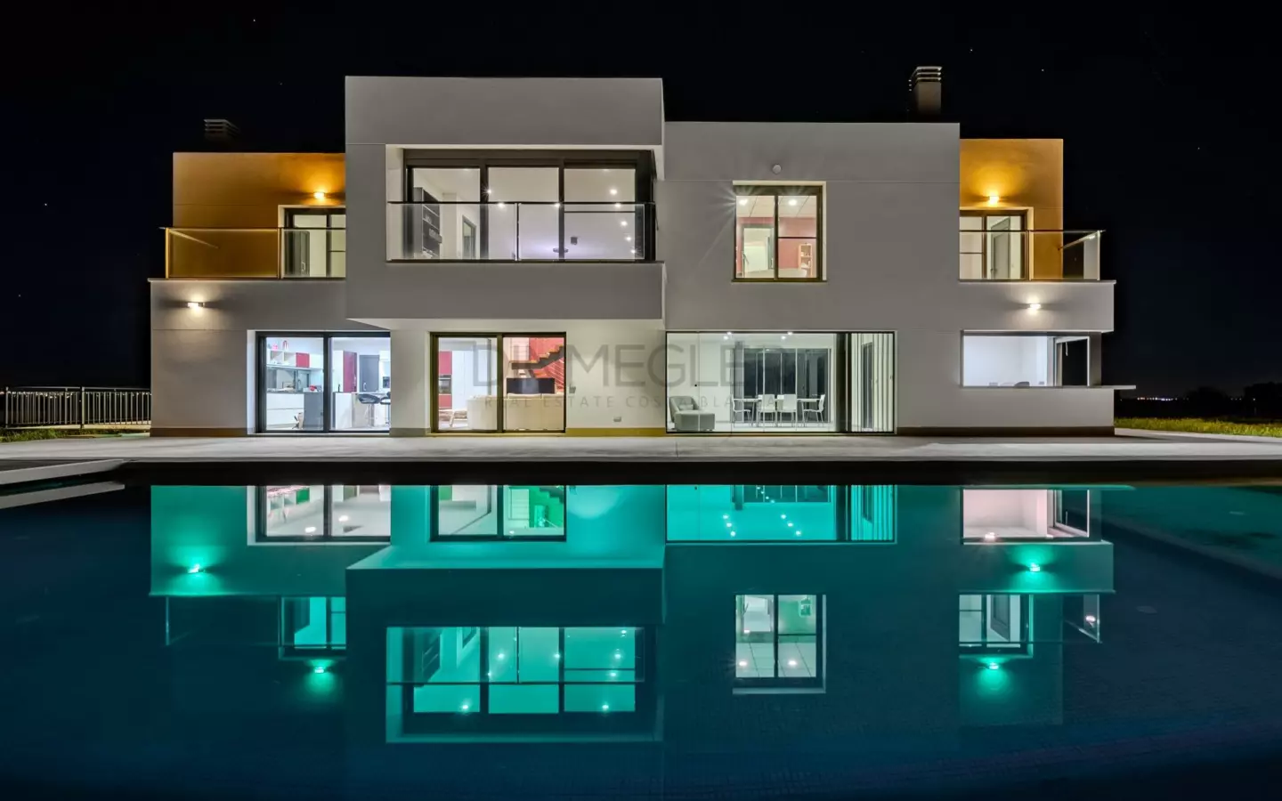 5-bedroom Villa In La Marina, Spain (506 M²)