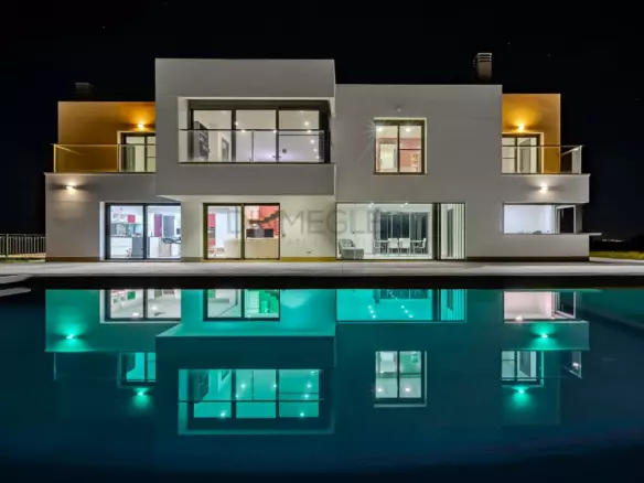 5-bedroom Villa In La Marina, Spain (506 M²)