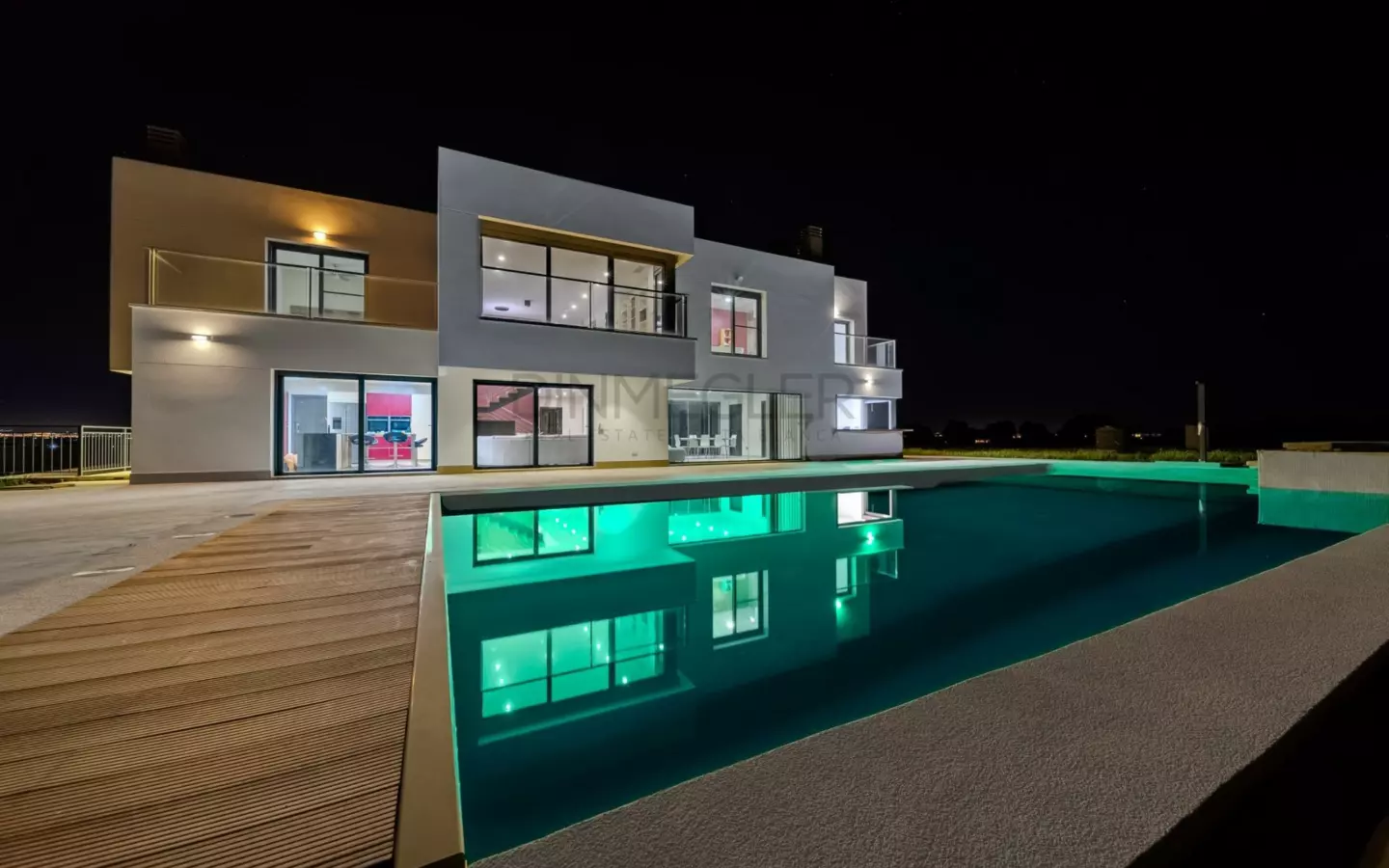 5-bedroom Villa In La Marina, Spain (506 M²)
