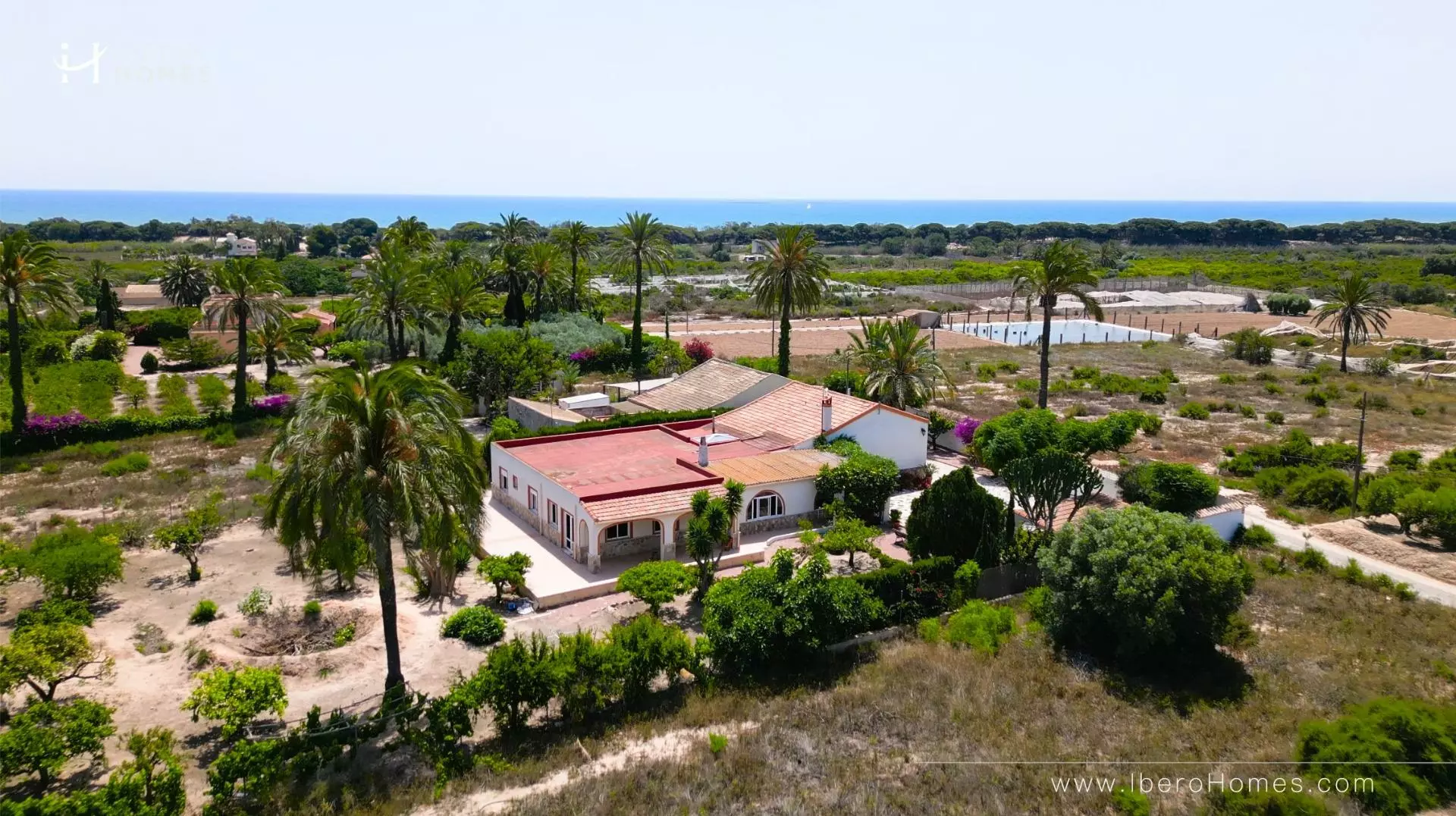 5-bedroom Property In La Marina, Spain (315 M²)