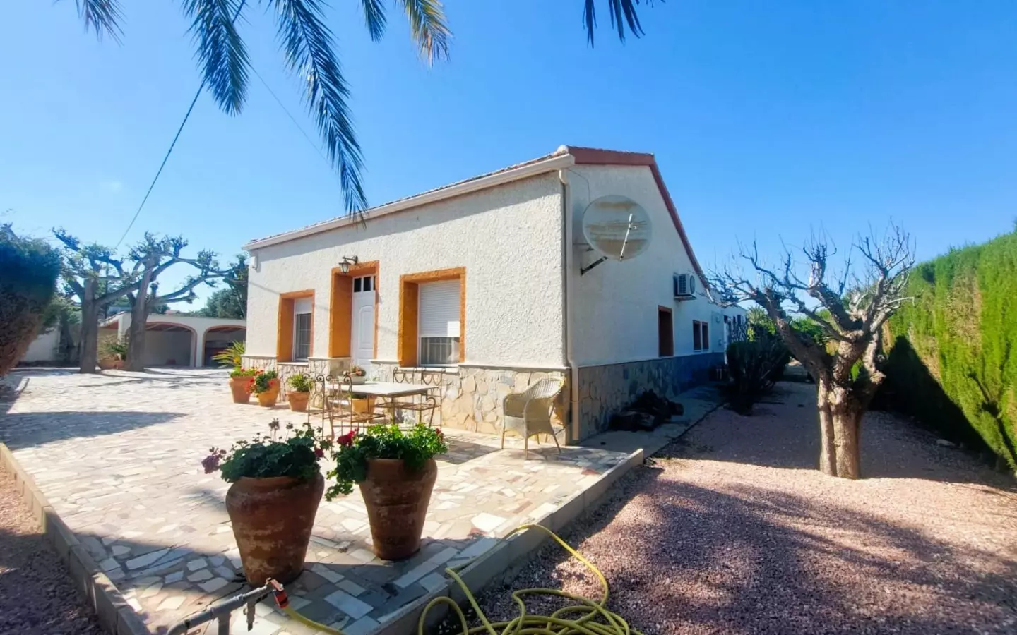 5-bedroom Property In La Marina, Spain (315 M²)