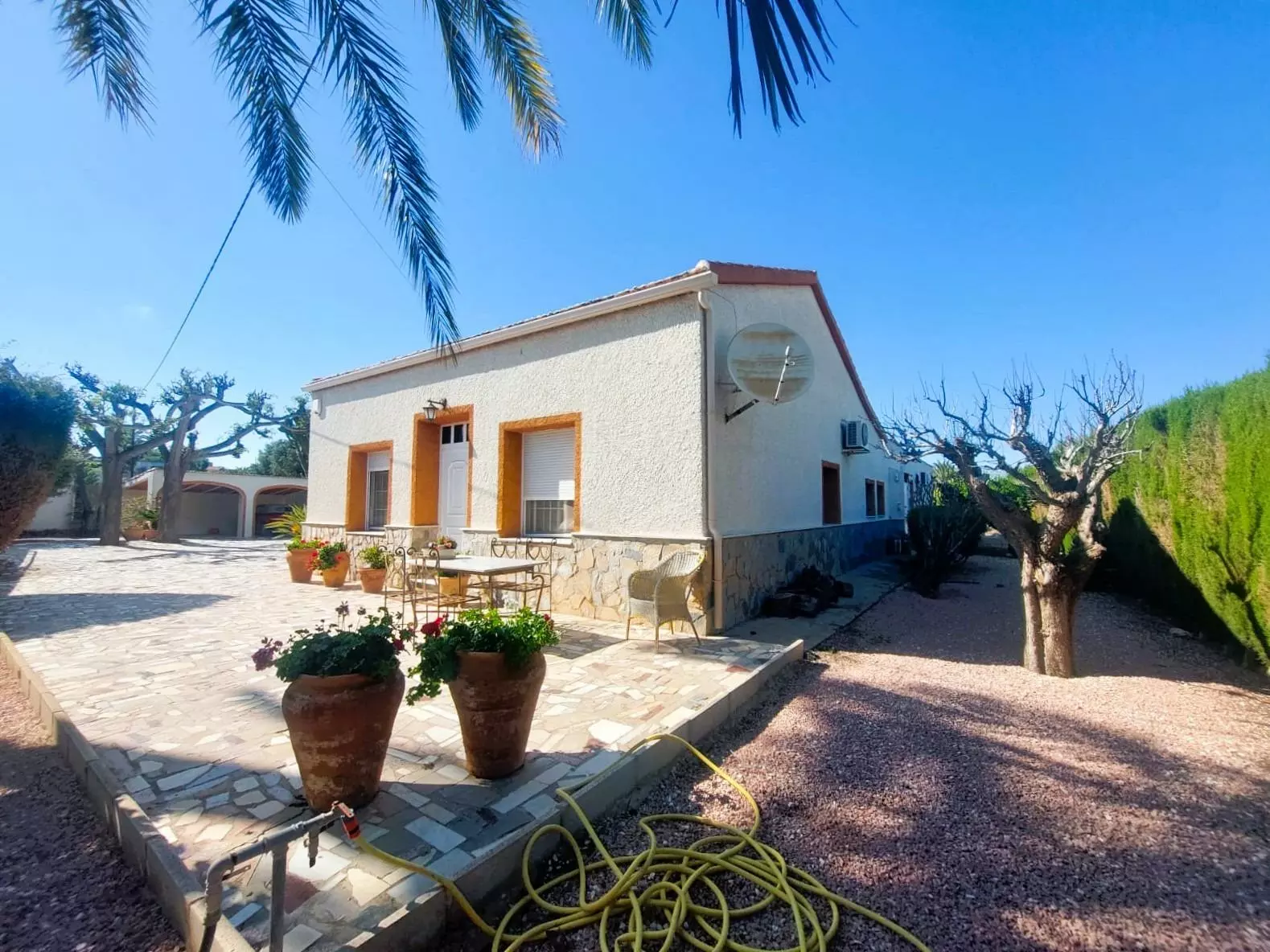 5-bedroom Property In La Marina, Spain (315 M²)