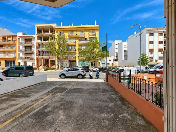 Commercial Premises In Jávea, Spain (127 M²)