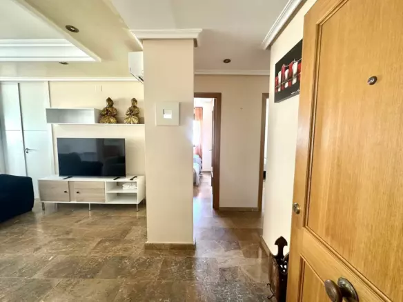 4-bedroom Apartment In Torrevieja, Spain (130 M²)