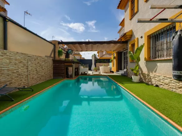3-bedroom Villa In Los Montesinos, Spain (100 M²)