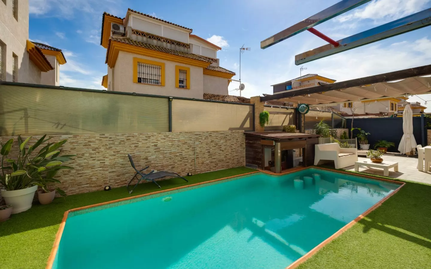 3-bedroom Villa In Los Montesinos, Spain (100 M²)