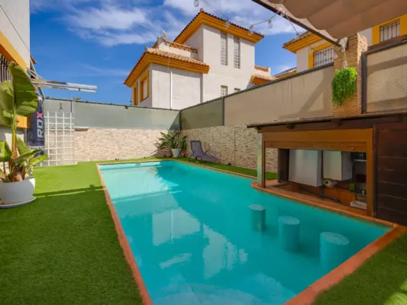 3-bedroom Villa In Los Montesinos, Spain (100 M²)