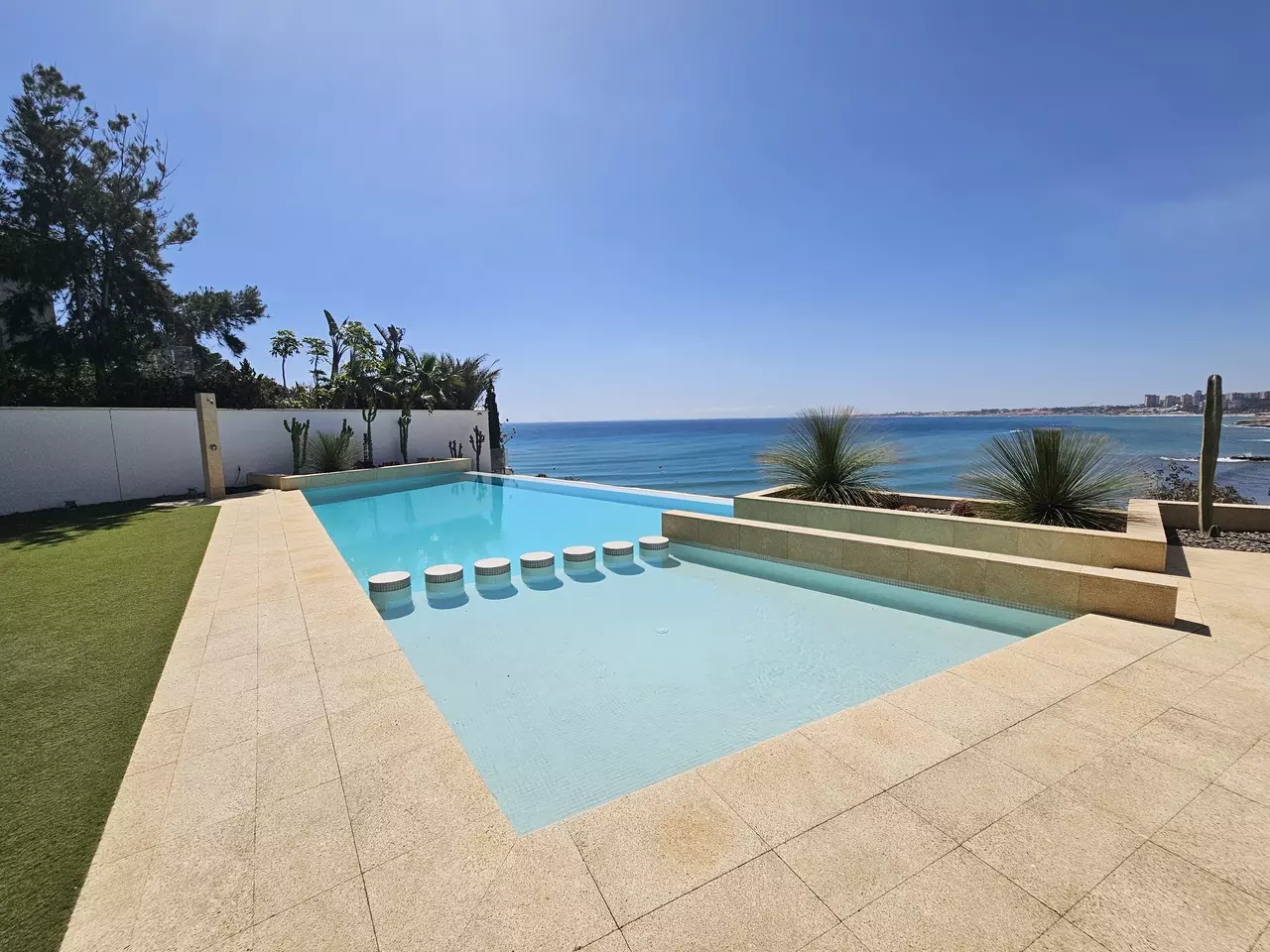 5-bedroom Villa In Cabo Roig, Spain (479 M²)
