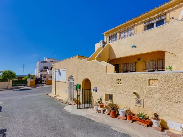 2-bedroom Town House In San Fulgencio, Spain (51 M²)