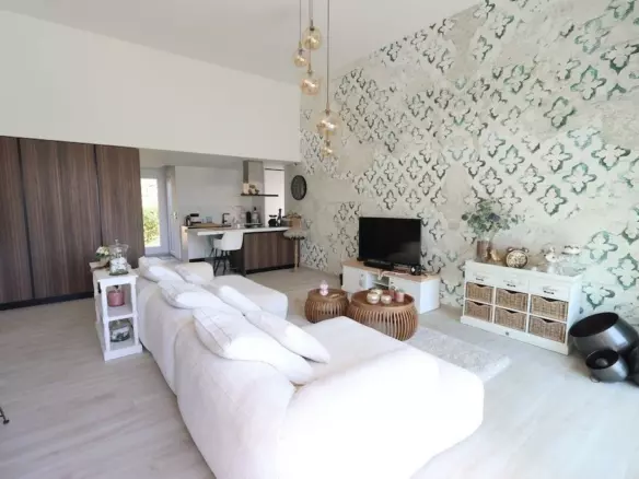 3-bedroom Villa In Algorfa, Spain (134 M²)