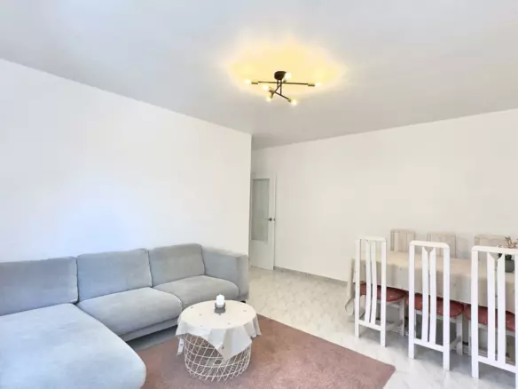 3-bedroom Apartment In Torrevieja, Spain (95 M²)