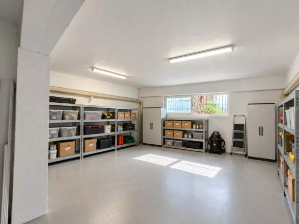 Commercial Premises In Jávea, Spain (127 M²)