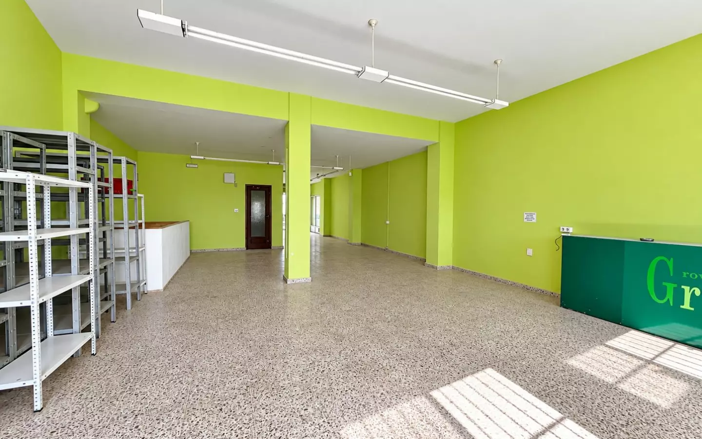 Commercial Premises In Jávea, Spain (127 M²)