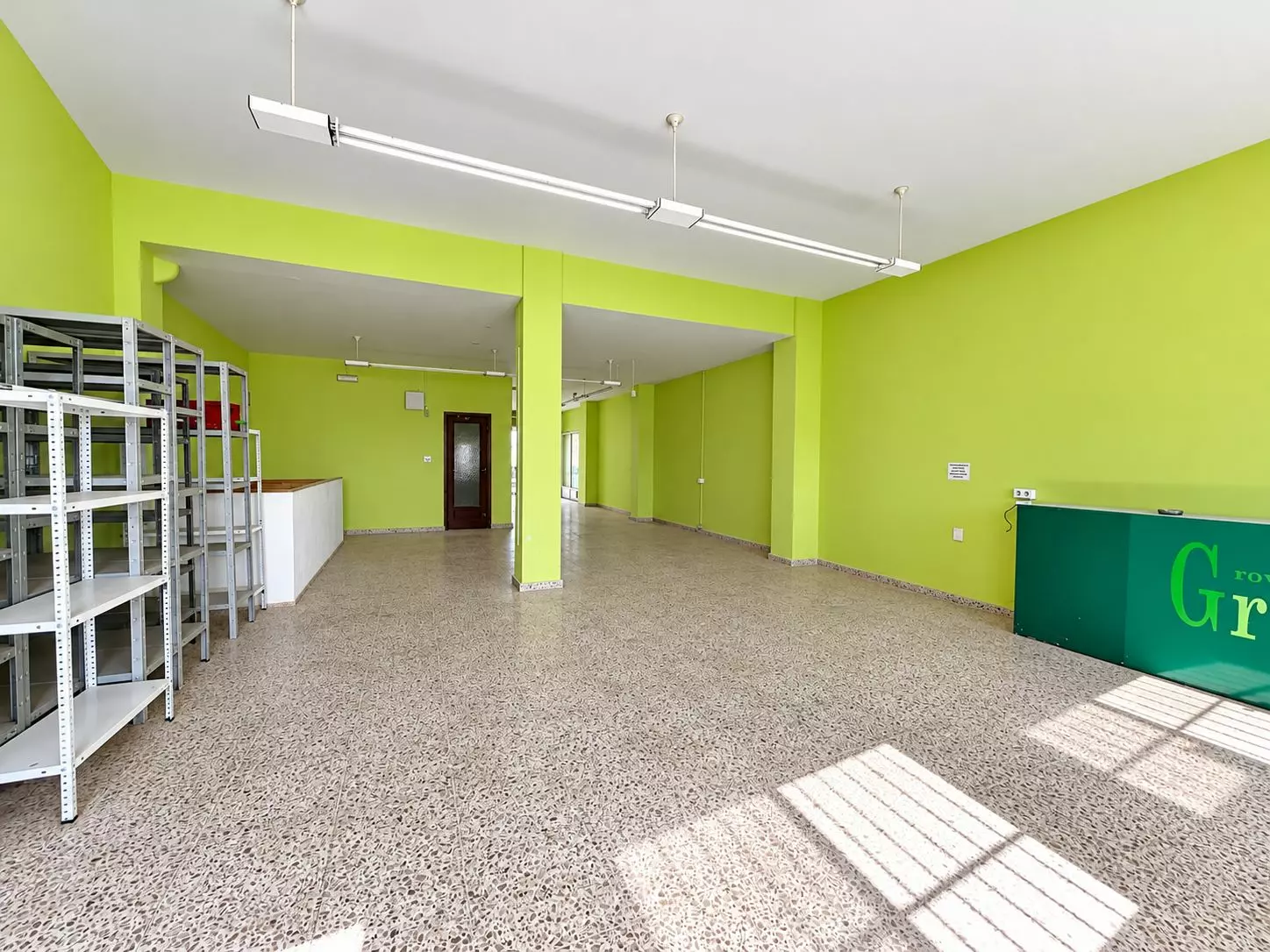 5-23d80d Commercial Premises In Jávea, Spain (127 M²)