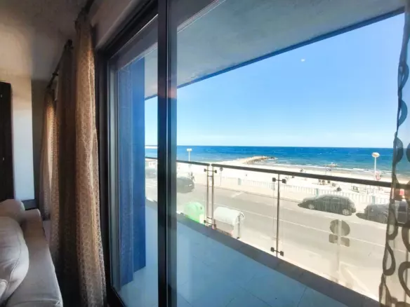 4-bedroom Apartment In Torrevieja, Spain (176 M²)