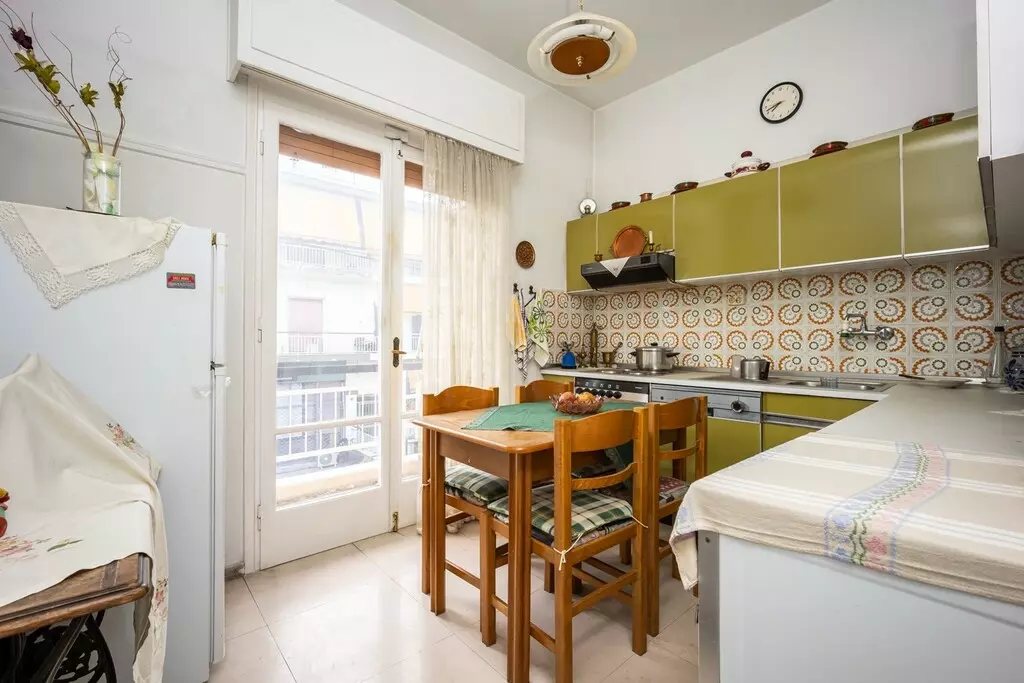 2-bedroom Flat In Peristeri, Greece (78 M²)