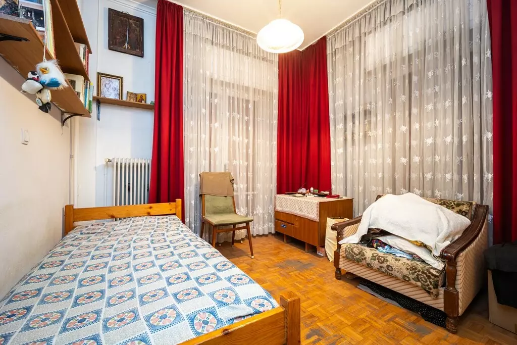 2-bedroom Flat In Peristeri, Greece (78 M²)