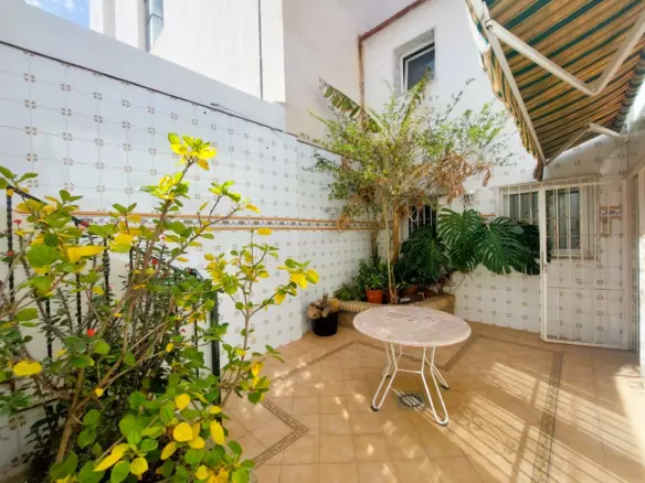 3-bedroom House In Torrevieja, Spain (150 M²)