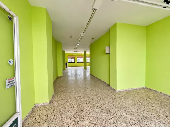 Commercial Premises In Jávea, Spain (127 M²)