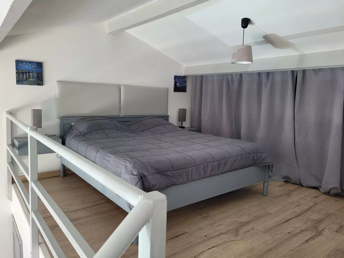 4-bedroom Detached House In Abeilhan, France (180 M²)