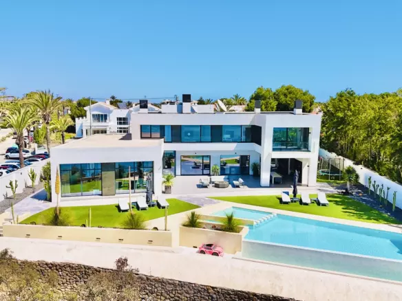 5-bedroom Villa In Cabo Roig, Spain (479 M²)