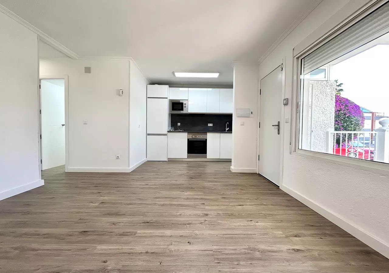 2-bedroom Apartment In Villamartin, Spain (58 M²)