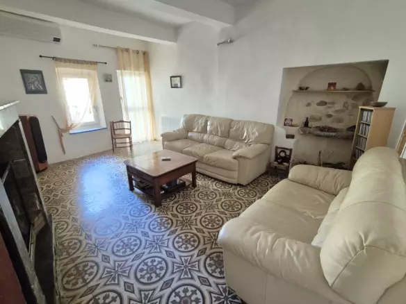 4-bedroom Property In Murviel Les Beziers, France (187 M²)