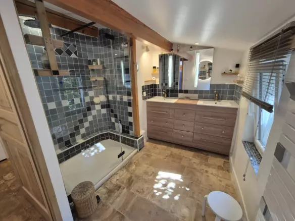 4-bedroom Property In Murviel Les Beziers, France (187 M²)