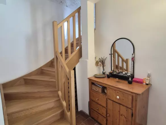 4-bedroom Property In Murviel Les Beziers, France (187 M²)