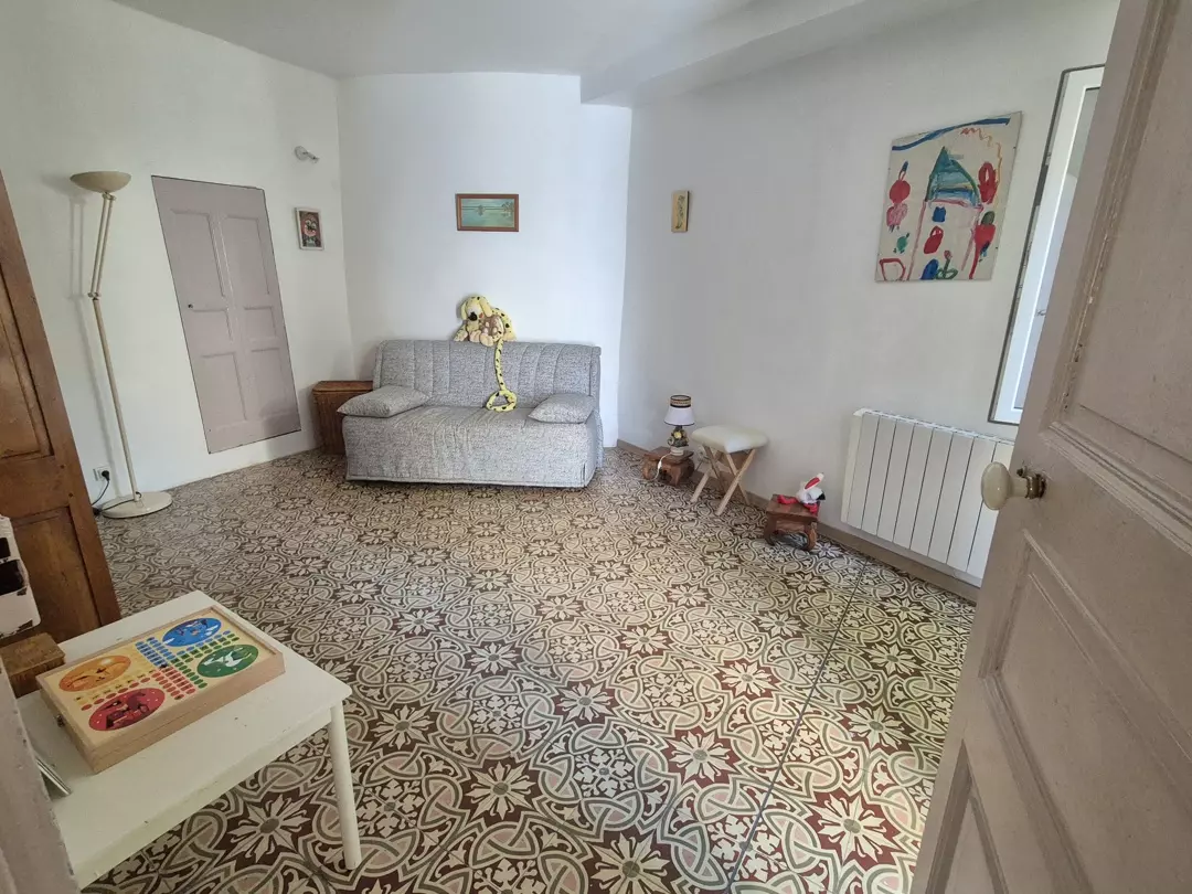 4-bedroom Property In Murviel Les Beziers, France (187 M²)