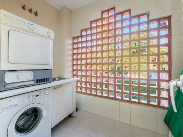 2-bedroom Property In Guadalmina Baja, Spain (135 M²)