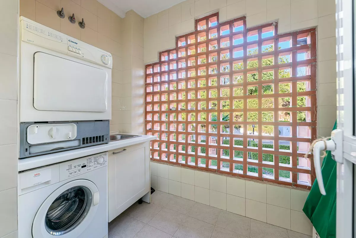 2-bedroom Property In Guadalmina Baja, Spain (135 M²)