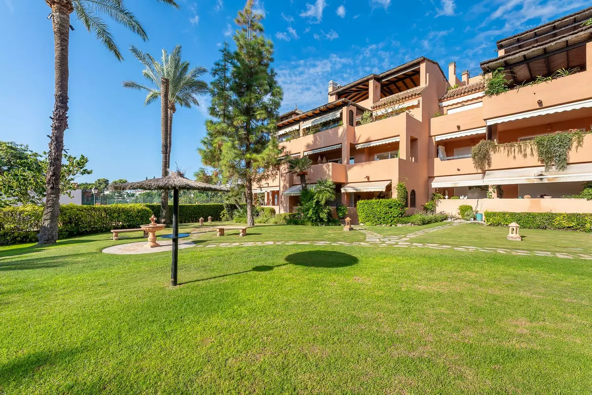 2-bedroom Property In Guadalmina Baja, Spain (135 M²)