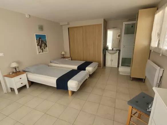 3-bedroom Detached House In Thezan Les Beziers, France (180 M²)